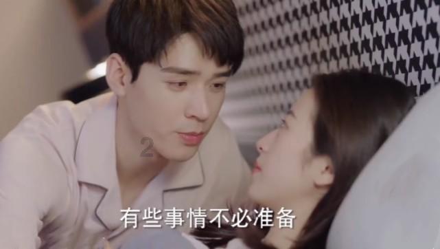 队报:努诺-门德斯周五恢复了巴黎团队训练,接近复出